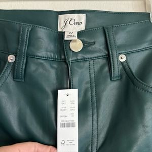 New green high-rise ‘90s classic straight